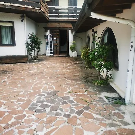 Pichi's House Apartment Cesuna